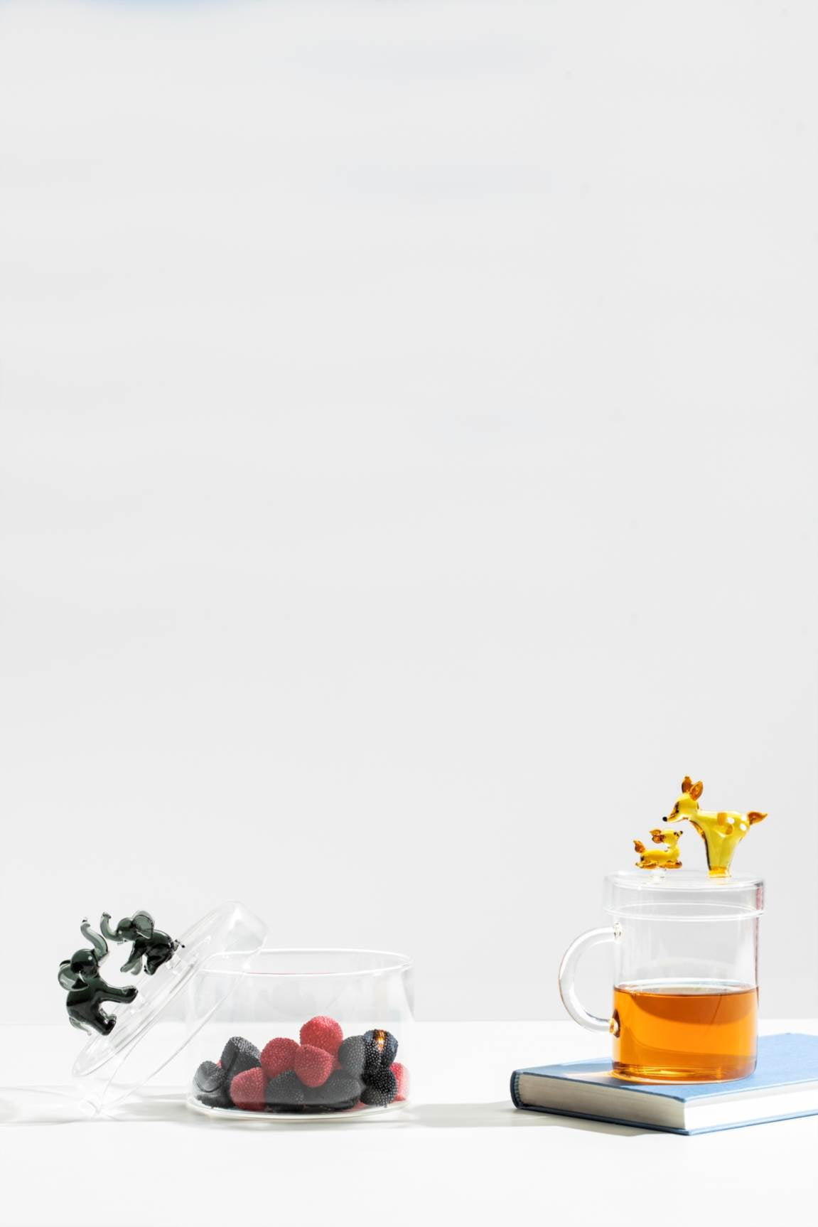 TENDER TIES MUG WITH LID FAWN FAMILY