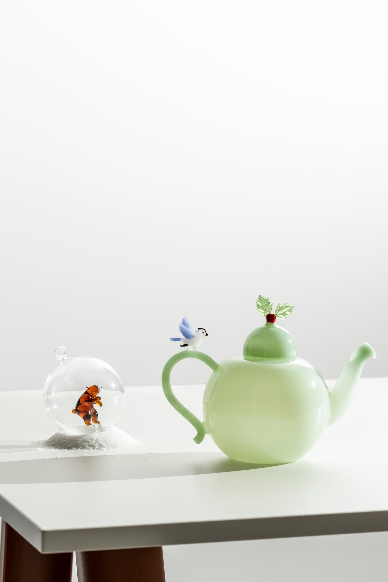 CHRISTMAS - TEAPOT HOLLY & BIRD