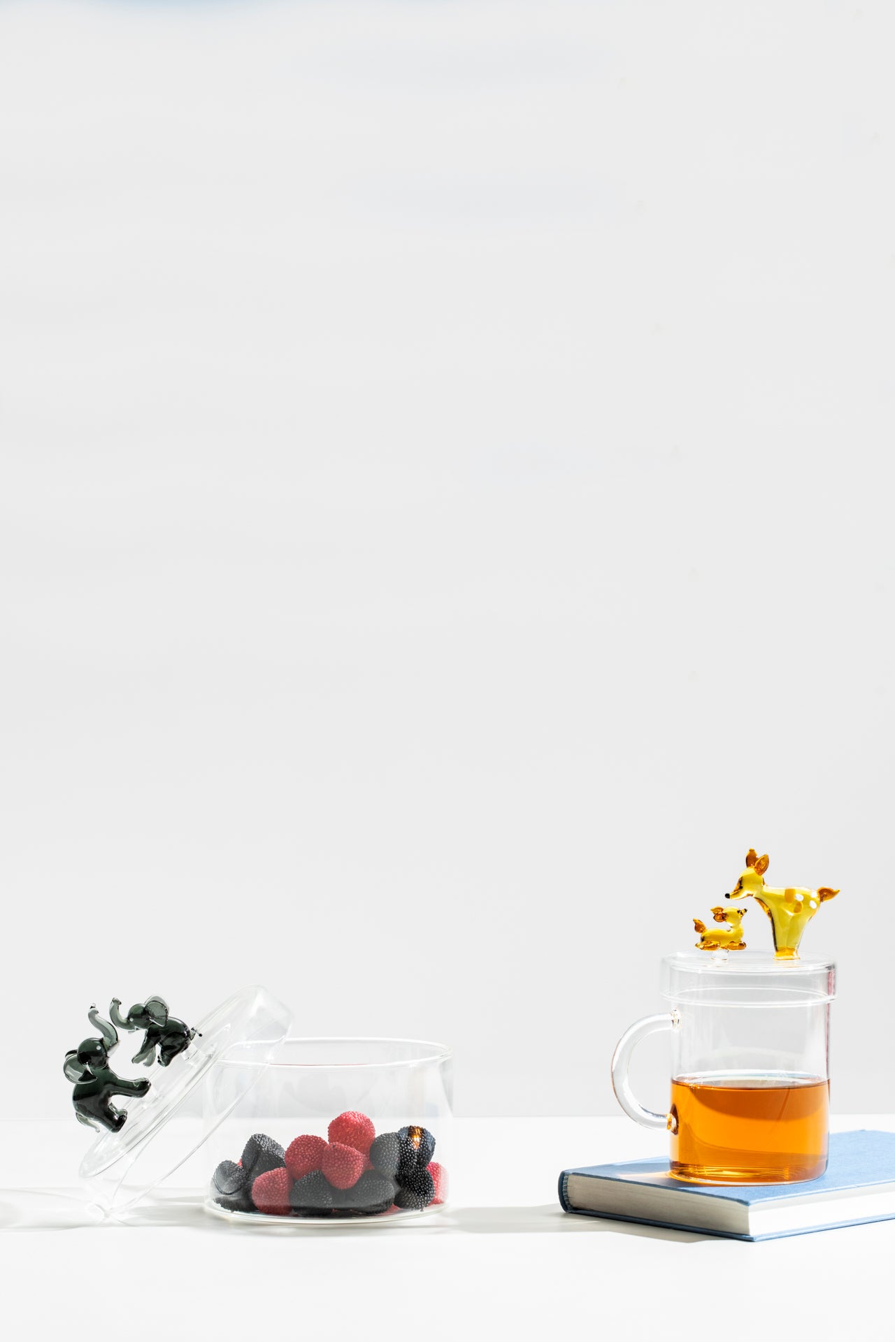 TENDER TIES - MUG WITH LID FAWN FAMILY