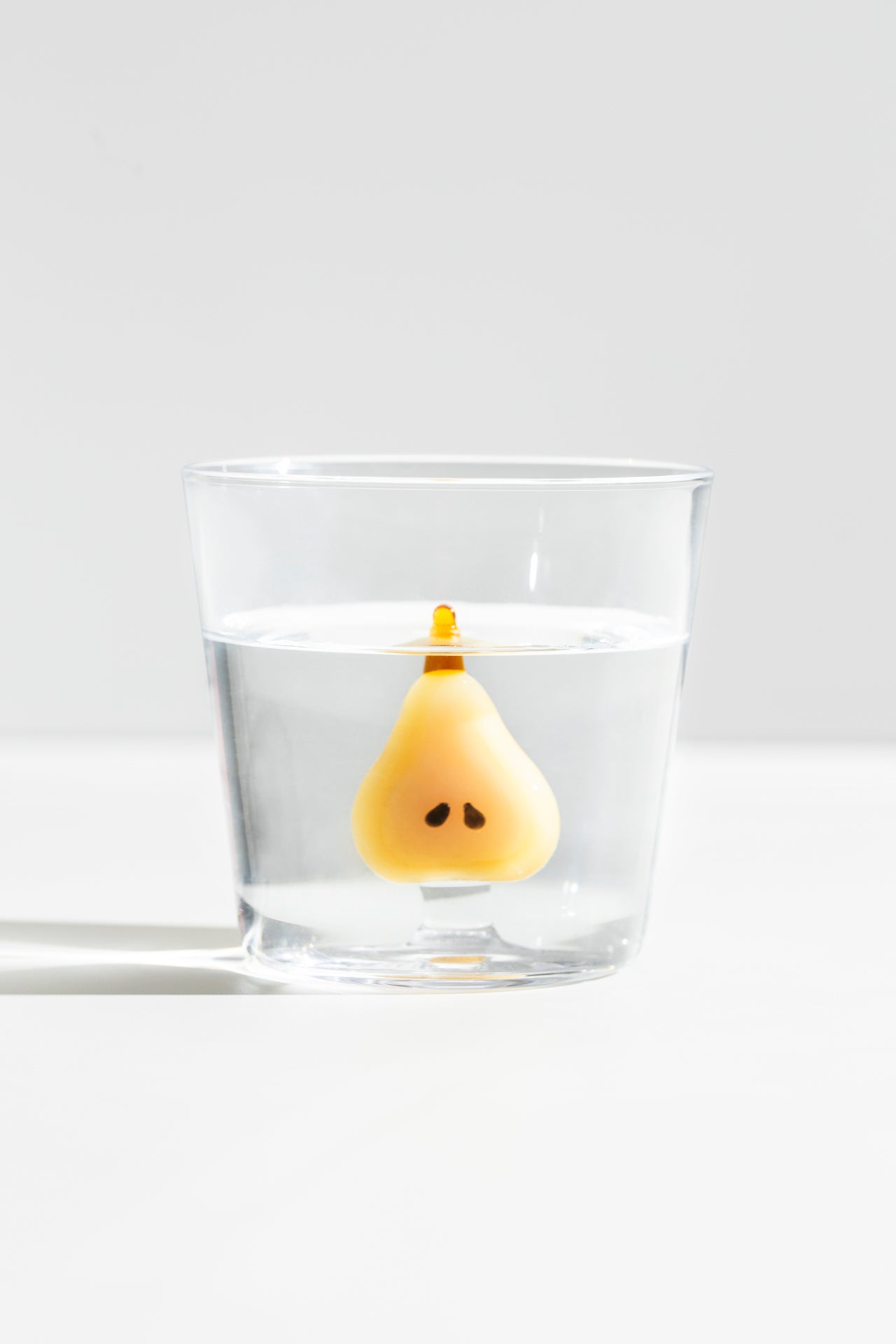 FRUIT & FLOWERS - tumbler half pear