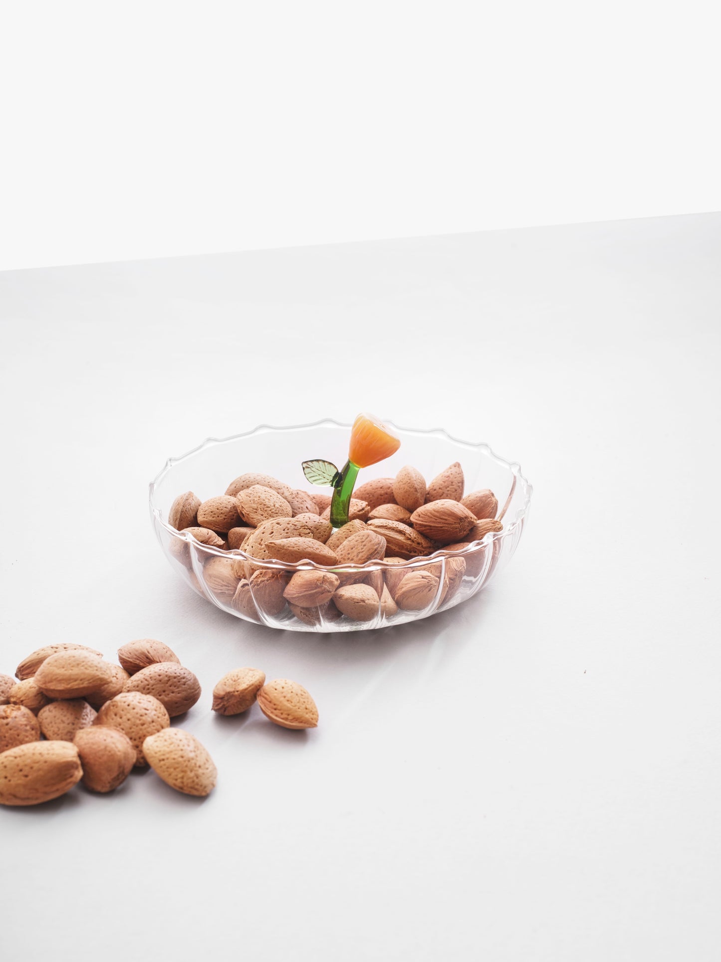 BOTANICA - SAUCER AMBER FLOWER