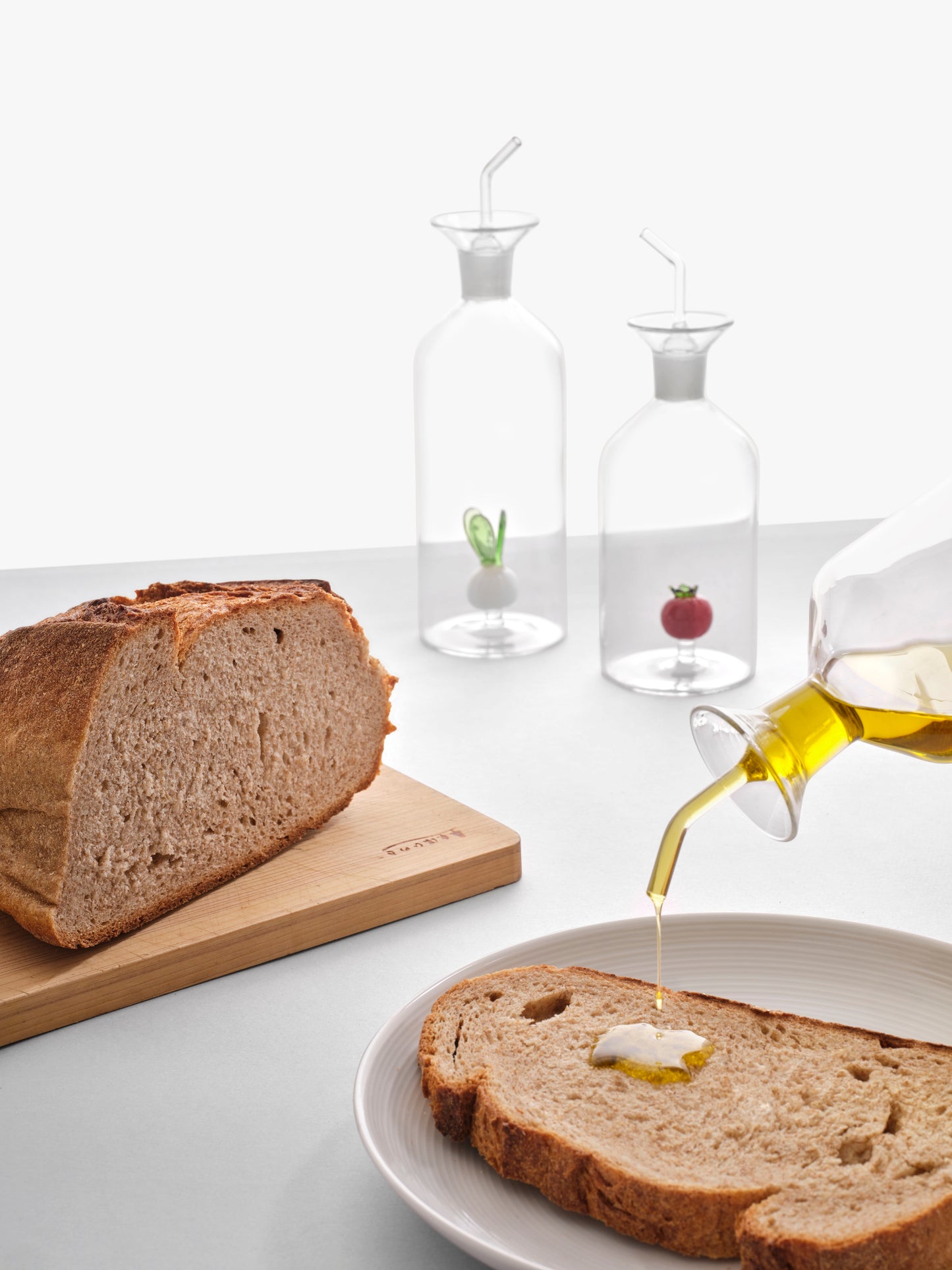 VEGETABLES - oil bottle w/inside spring onion