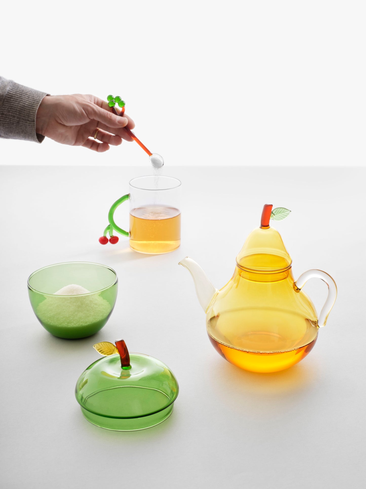 FRUIT & FLOWERS - sugar bowl apple