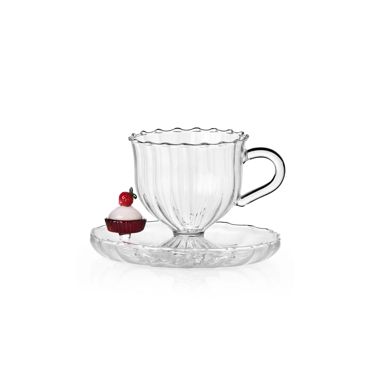 PATISSERIE - tea cup w/saucer strawberry cake