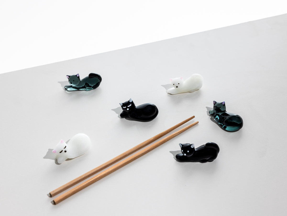 TABBY CAT - set 2 chopstick/cutlery rest black cat rest white cat