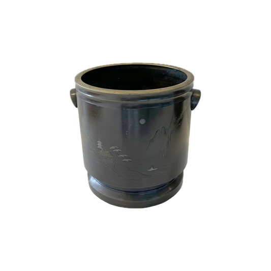 METAL VASE