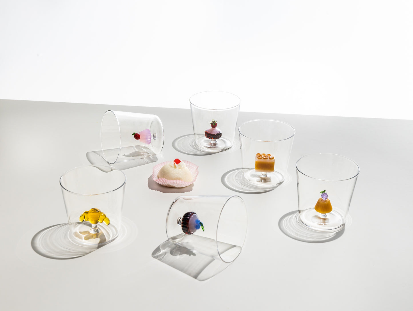 PATISSERIE - TUMBLER STRAWBERRY CAKE