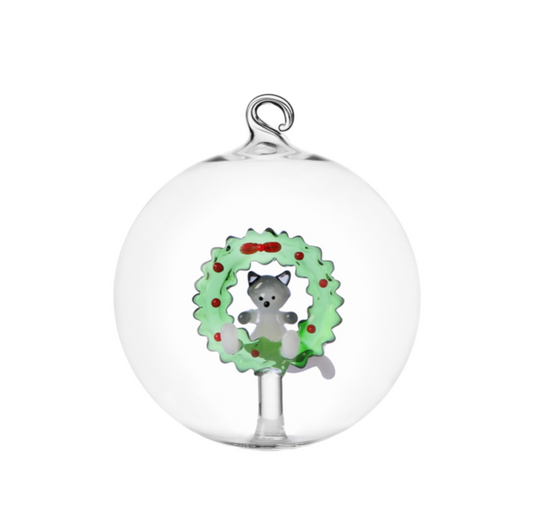 TABBY CAT CHRISTMAS EDITION - Christmas ball wreath w/white cat in - 12 cm
