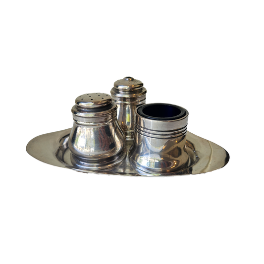 SALT AND PEPPER SET